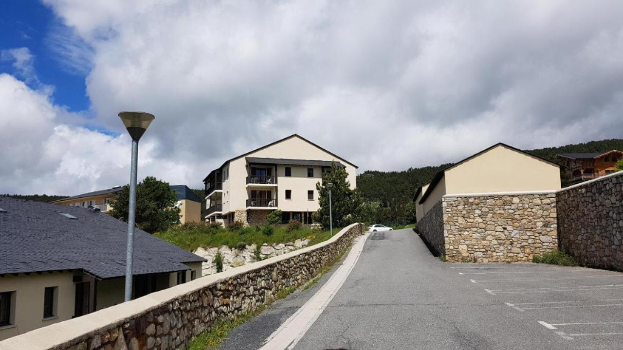 Charmant Studio Face Aux Pyrenees Font-Romeu-Odeillo-Via Ngoại thất bức ảnh
